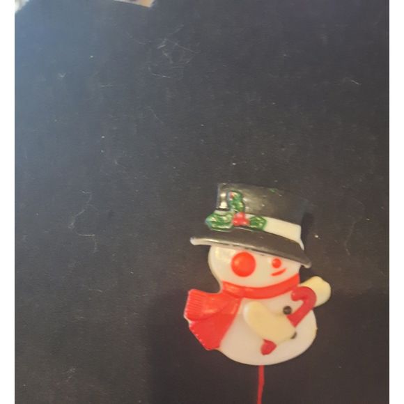 Vintage Animated Plastic Snowman Christmas Holiday Brooch Pin - Picture 3 of 6